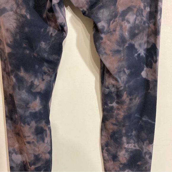 Lululemon Align High Rise 25” Inseam Grey Purple Smokey Tie Dye Print - Picture 5 of 10